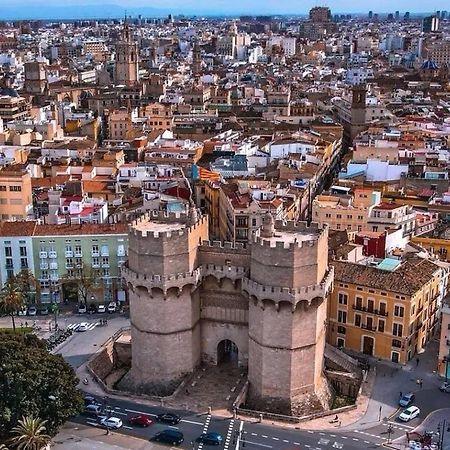 Bergamo Ciutat Vella Apartment Valencia Bagian luar foto