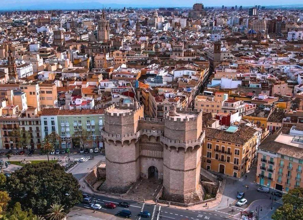 Bergamo Ciutat Vella Apartment Valencia Bagian luar foto